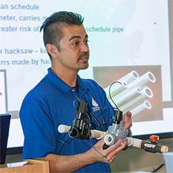 Instructor speaking at a SNWA-sponsored landscaping class.